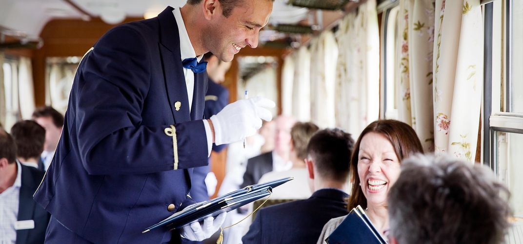 TREN TRANSSIBERIANO TREN GOLDEN EAGLE TREN RUSIA VIAJE RUSIA CHINA EN TREN TREN DE LUJO GOLDEN EAGLE CRUCEROS EN TREN GOLDEN EAGLE #GoldenEagle #Transsiberiano #TrenRusia #RussiaTrain #GoldenEagleTrain #SanPetersburgo